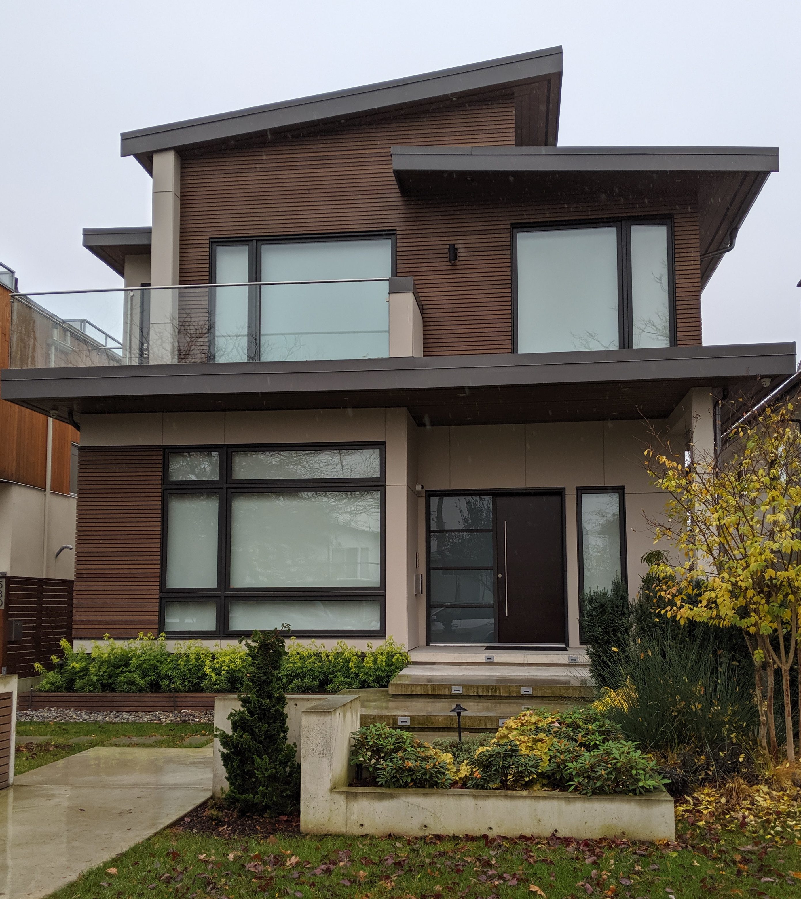 VANCOUVER CONTEMPORARY HOME - East 26th Avenue